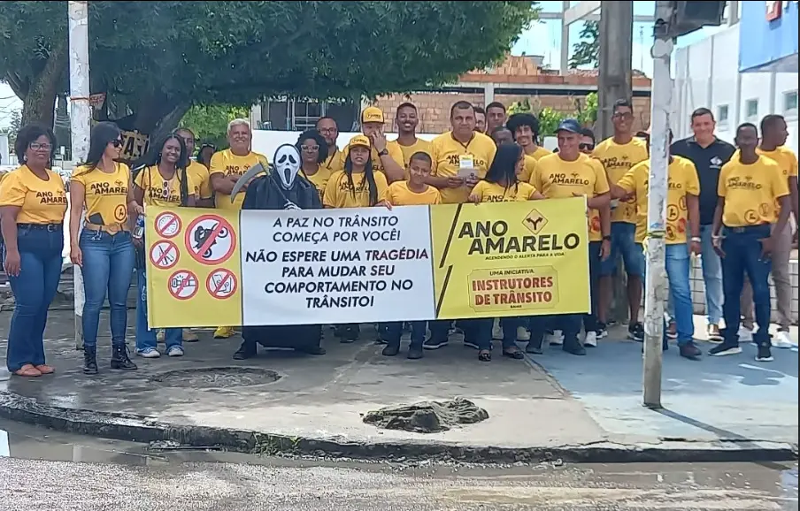 Dia D Ano Amarelo